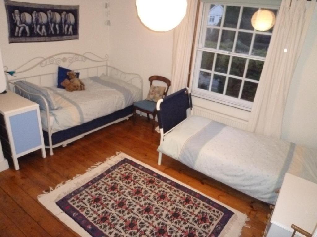 Manor Cottage Bed And Breakfast Уиндзор Екстериор снимка