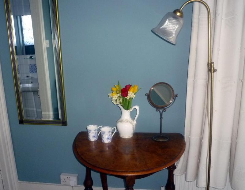 Manor Cottage Bed And Breakfast Уиндзор Екстериор снимка