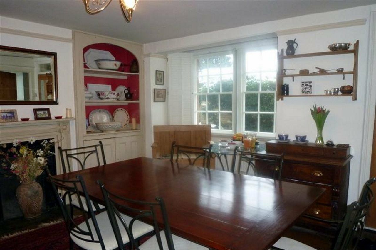 Manor Cottage Bed And Breakfast Уиндзор Екстериор снимка